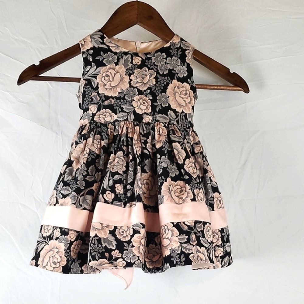 Vintage Neiman Marcus Helena Pink Floral Dress‎